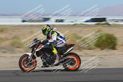 media/Nov-06-2023-Moto Forza (Mon) [[ce023d0744]]/3-Intermediate Group/Session 2 (Turn 14 Exit)/